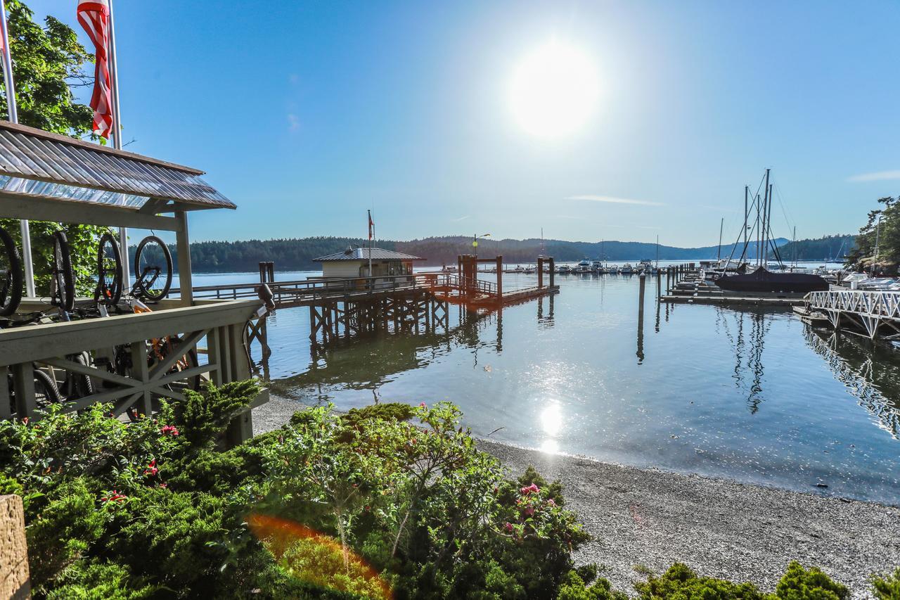 Poets Cove Resort & Spa Bedwell Harbour Exterior photo