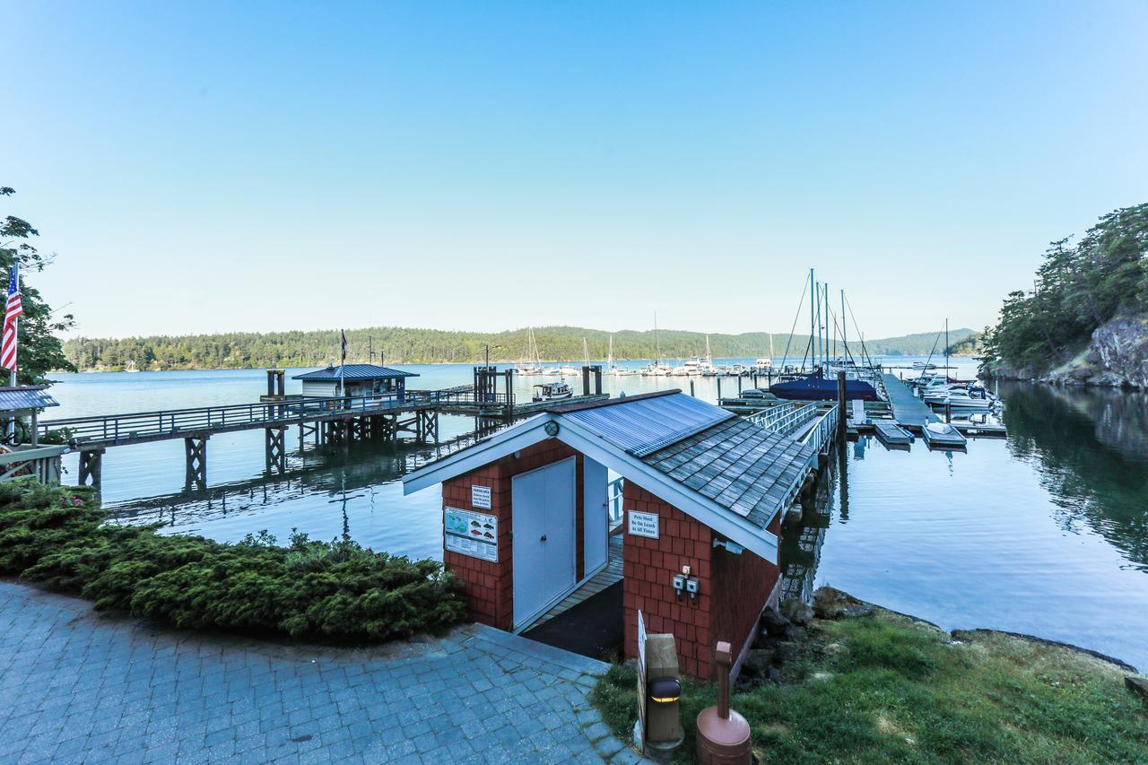 Poets Cove Resort & Spa Bedwell Harbour Exterior photo